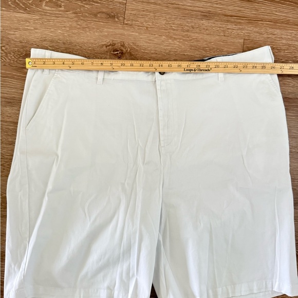 Nautica White Flat Front Shorts plus size 52W - Picture 2 of 7